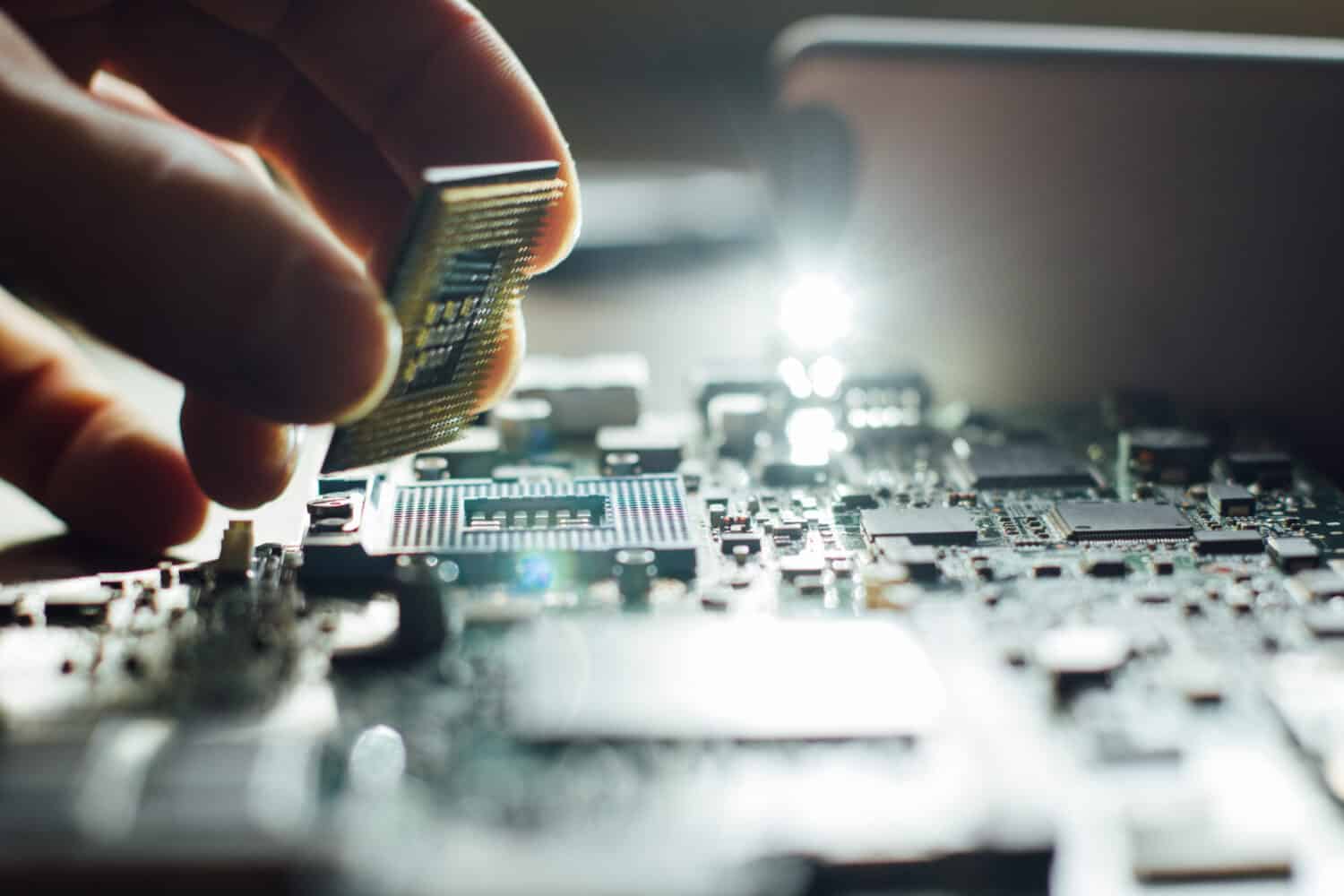 15. Nova Ltd (NVMI)